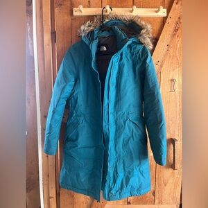 The North Face women’s teal winter jacket parka Size small